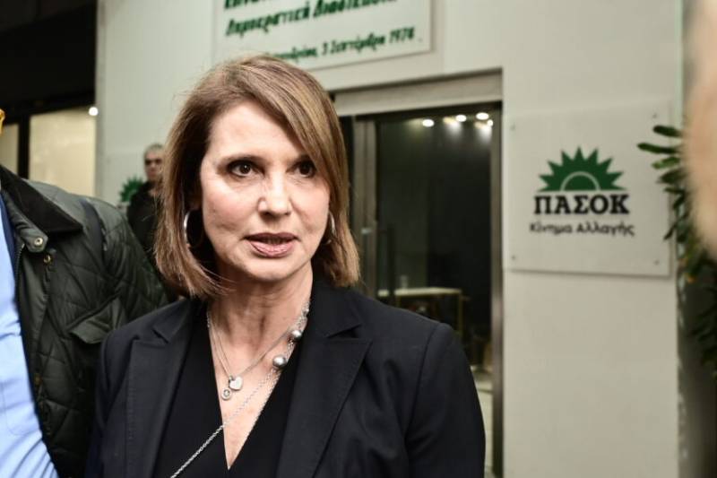 Μπατζελή: Ήταν ειλημμένη απόφαση με προαναγγελία ποινών, παραμένω φίλη του ΠΑΣΟΚ