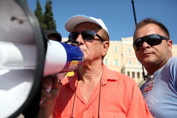 Το κράτος της Δεξιάς με αριστερό κοστούμι