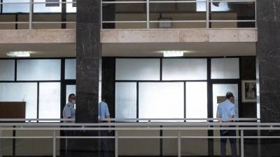 Συνάντηση αστυνομικών με εισαγγελέα για τη φύλαξη ανήλικων στα νοσοκομεία (βίντεο)