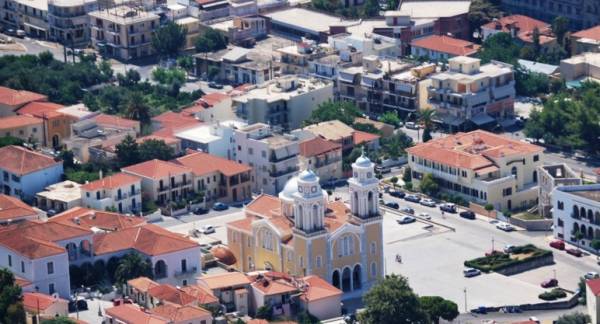 Μελέτη για παραλία και Ιστορικό Κέντρο