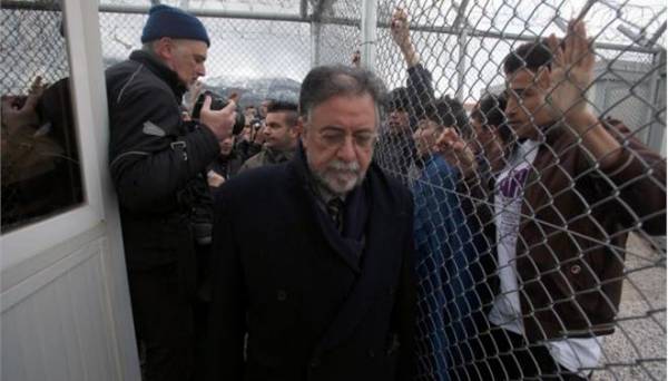 Πανούσης για Αμυγδαλέζα: Θα λύγιζε και ο χειρότερος ρατσιστής