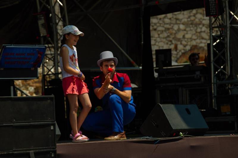 Το Kids Radio Festival κάνει pop up εμφάνιση στη Navarino Agora