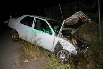 Σφοδρή σύγκρουση οχημάτων με τραυματισμό τα μεσάνυχτα στη Νέα Κίο (βίντεο)