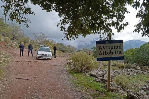 Κανένα νεότερο στοιχείο για το διπλό φονικό (φωτογραφίες)