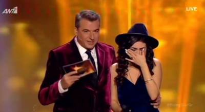 Rising Star: 23χρονη από την Καλαμάτα ξέσπασε σε κλάματα οn stage (βίντεο)