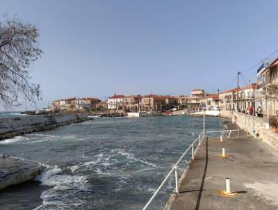 Δυτική Μάνη: Προστασία κι ενίσχυση θέλει το λιμανάκι στον Αγιο Νικόλαο