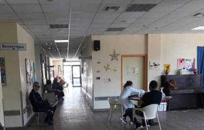 Mένουμε σπίτι, αλλά δεν μένουμε σιωπηλοί