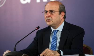 Χατζηδάκης: Τιμούμε την Παγκόσμια Ημέρα Ατόμων με Αναπηρία με έργα