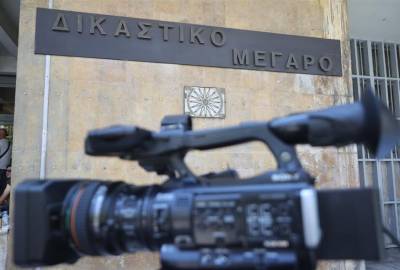 Ελεύθερη με περιοριστικούς όρους 46χρονη για την επίθεση με χλωρίνη σε βάρος 38χρονου