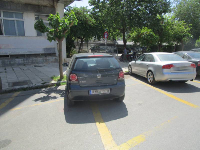 Προκλητικό παρκάρισμα