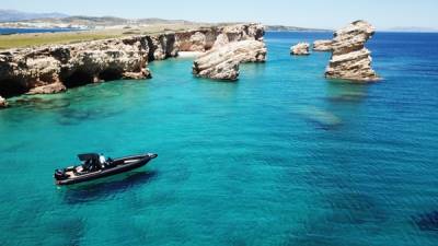 Ο Μεσσήνιος επιχειρηματίας Νικ. Κυριακόπουλος στην "Ε": Ταξιδεύοντας στις Κυκλάδες με την “Don Blue Yachting”