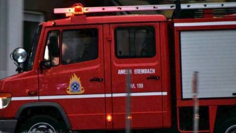 Πυρκαγιά σε χρωματοπωλείο στη Μεγαλόπολη