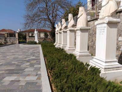 Καλαμάτα: Αντιρρήσεις για το πράσινο της Υπαπαντής - Από τον μελετητή της πλατείας