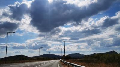 Έρχεται μεταβολή του καιρού με βροχές και καταιγίδες - Αισθητή πτώση της θερμοκρασίας