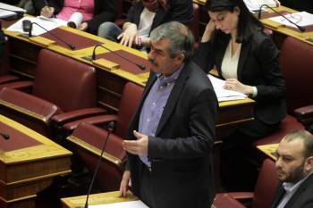 Πετράκος: "Πρέπει να δούμε την τακτική μας που θα επαναφέρει όλες τις προγραμματικές δεσμεύσεις μας"