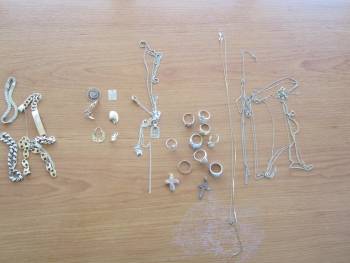 Πληροφορίες για κλοπές χρυσαφικών αναζητάει η Ασφάλεια της Τρίπολης (φωτογραφίες)