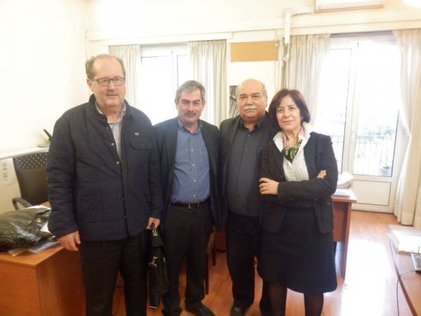 Γνήσιος εκφραστής του αριστεροδεξιού λαϊκισμού