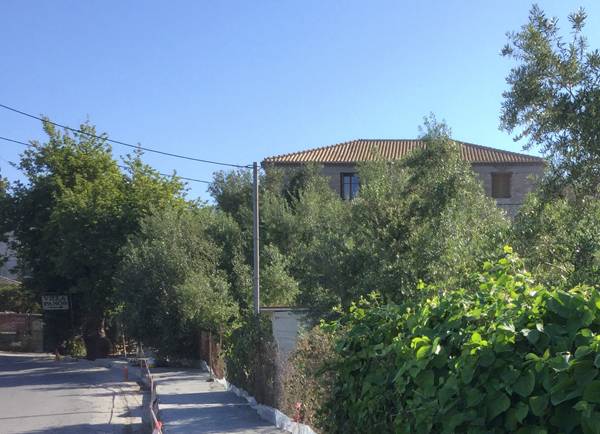 Πεζοδρόμηση στη Γιάλοβα