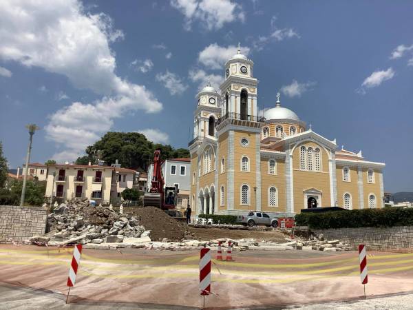 Καλαμάτα: Ξεκίνησαν τα έργα ανάπλασης στην πλατεία Υπαπαντής