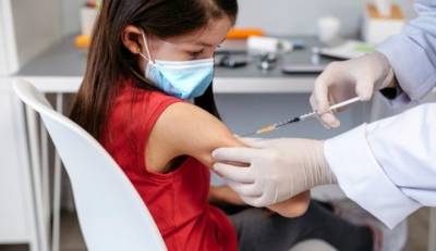 Θεοδωρίδου - Παπαευαγγέλου: "Καμία μυοκαρδίτιδα σε ηλικίες 5-11, μην καθυστερείτε τον εμβολιασμό"