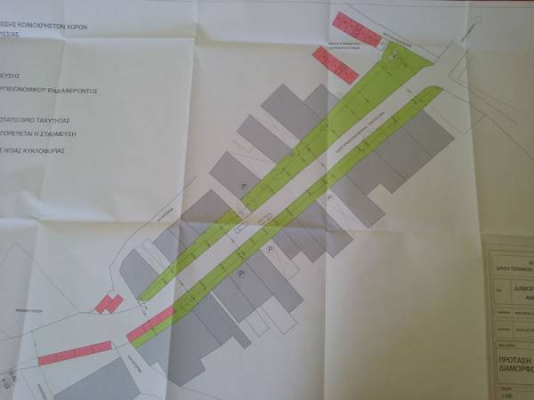 Ανάπλαση κοινόχρηστων χώρων στην Ανω Πόλη Κυπαρισσίας