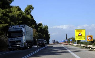 Εκλεψαν φορτηγό από τον Ισθμό και τον... τσίμπησαν στην παλιά ΕΟ Αθηνών - Κορίνθου