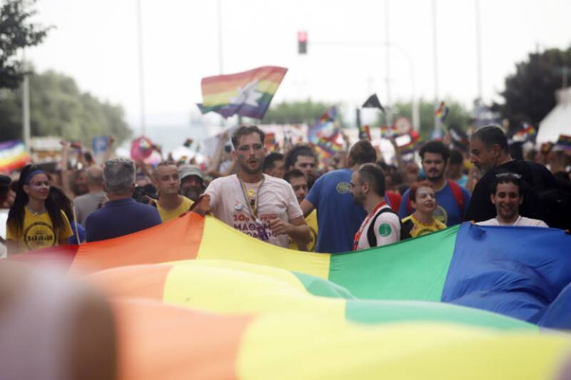 Thessaloniki Pride: Καταγγελία για ρίψη δακρυγόνων από αστυνομικούς από το ΜέΡΑ25