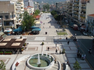 Η απόφαση του Δημοτικού Συμβουλίου Καλαμάτας για τα τέλη κοινόχρηστων χώρων