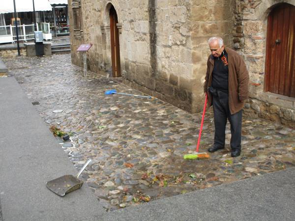 Νερά στους Αγίους Αποστόλους