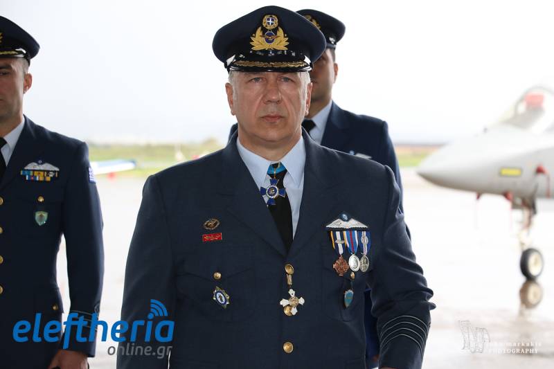 120 ΠΕΑ: Ανέλαβε τη διοίκηση ο σμήναρχος (Ι) Μιχαήλ Κουκουβάς (βίντεο-φωτογραφίες)
