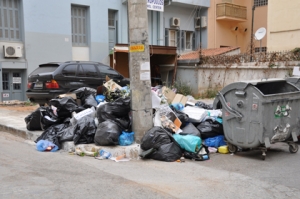 Απίστευτες δηλώσεις Νίκα για τα σκουπίδια: &quot;Φταίει ο Τύπος και... λαϊκοί χωροφύλακες&quot;!