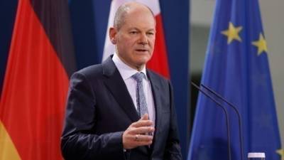 Ο Σολτς υπερασπίζεται το πακέτο μέτρων 200 δισ. ευρώ απέναντι στην ευρωπαϊκή κριτική