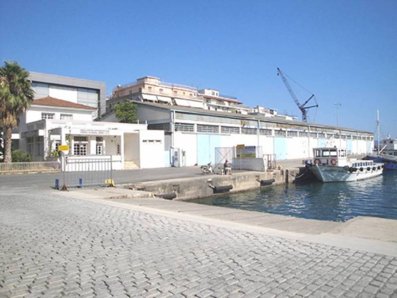 Τι θα γίνει με τις αποθήκες στο λιμάνι της Καλαμάτας;