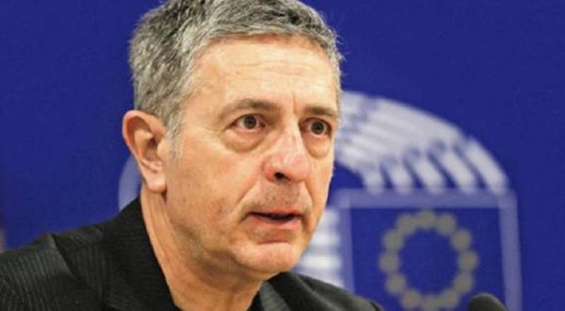 Για παραποίηση δηλώσεων του στο BBC, από τη «ΝΔ και τα φιλικά της μέσα», κάνει λόγο ο Στ. Κούλογλου