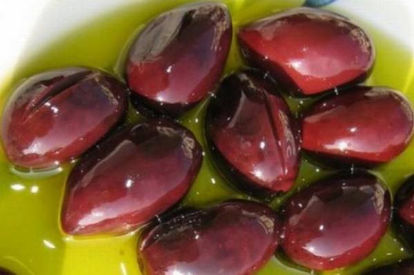 Στο στόχαστρο πάλι η ΠΟΠ ελιά Καλαμών