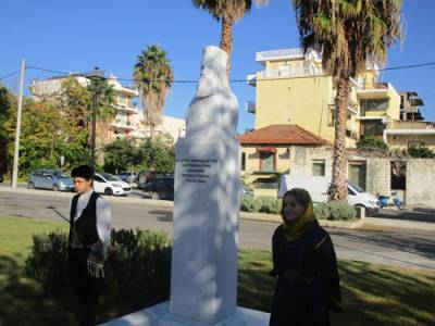 Αποκαλυπτήρια προτομής του Αγίου Χρυσοστόμου μητροπολίτη Σμύρνης στην Καλαμάτα