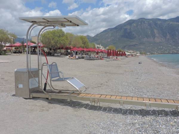 Παραχώρηση νέων θέσεων στάθμευσης για ΑμεΑ στην Καλαμάτα