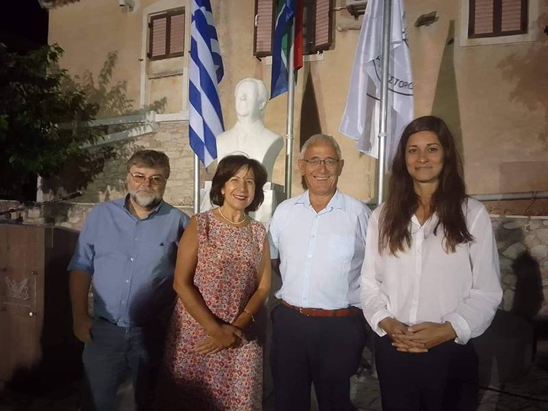 Αντιπροσωπεία ΣΥΡΙΖΑ στα αποκαλυπτήρια προτομής Μπίζου