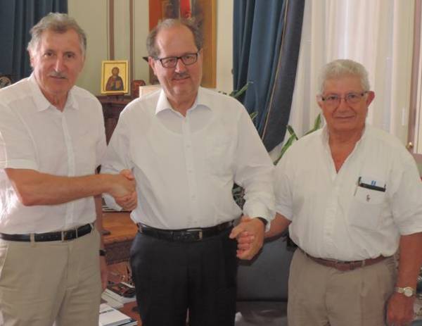 Εκπρόσωποι της Παμμεσσηνιακής στο δημαρχείο Καλαμάτας