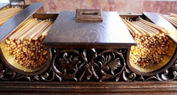 Ζευγάρι ρήμαζε παγκάρια εκκλησιών στη Μεσσηνία