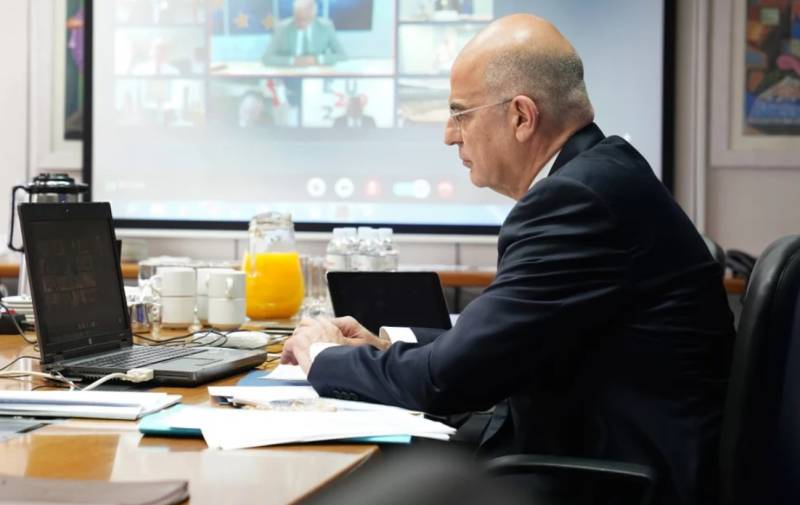 Δένδιας: Είμαστε αποφασισμένοι να στηρίξουμε τη Μαριούπολη και μετά τον πόλεμο