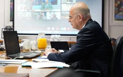 Δένδιας: Είμαστε αποφασισμένοι να στηρίξουμε τη Μαριούπολη και μετά τον πόλεμο