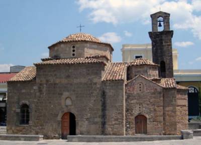 Φωτισμός αγαλμάτων και μνημείων της Καλαμάτας