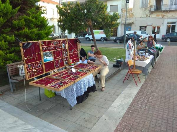Πλήθος κόσμου στη συνάντηση χειροτεχνών στους Γαργαλιάνους