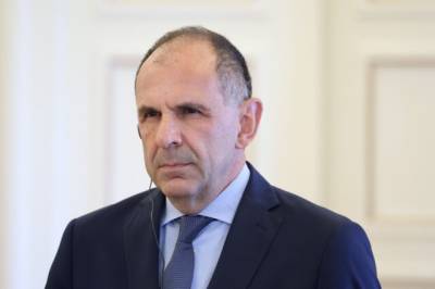 Γεραπετρίτης: Καμία συμμετοχή μέλους της οικογένειας μου στο καλώδιο Ελλάδας- Κύπρου (βίντεο)
