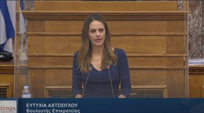 Αχτσιόγλου: Το 1/3 των νοικοκυριών αδυνατεί να καλύψει βασικές δαπάνες