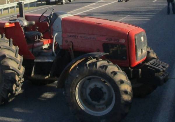 Στάση αναμονής από αγρότες Γαργαλιάνων