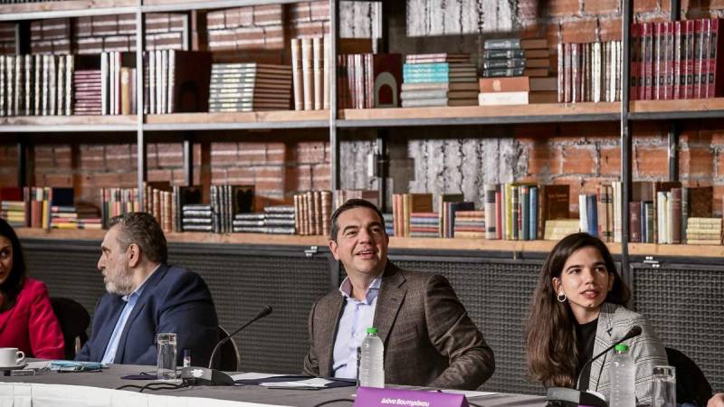 Πρώτη συνάντηση Αλέξη με think tank: Αυτά είναι τα μέλη του