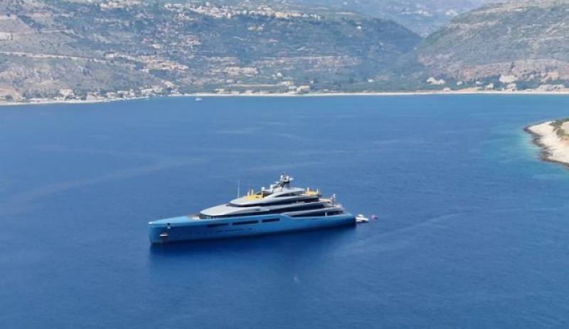 Στο Λιμένι Μάνης το πολυτελές γιοτ του ιδιοκτήτη της Τότεναμ