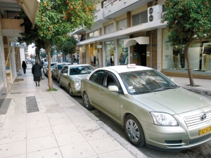 Μείωση της επιβατικής κίνησης των ταξί